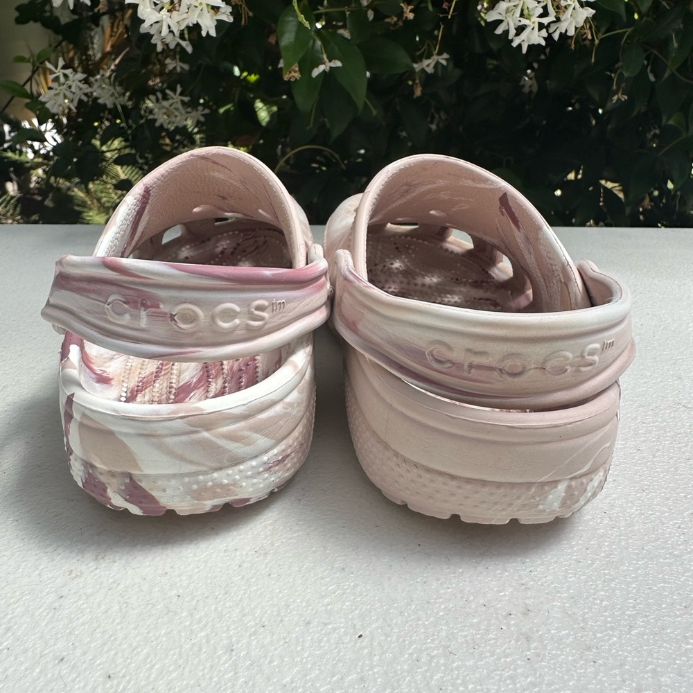 Marble Crocs - Picture 2 of 5